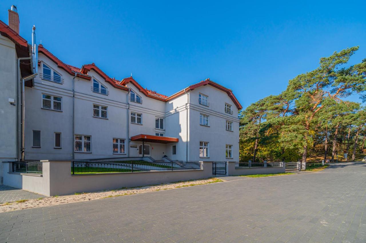 Nadmorski Dom Rekolekcyjny Mrzeżyno Buitenkant foto